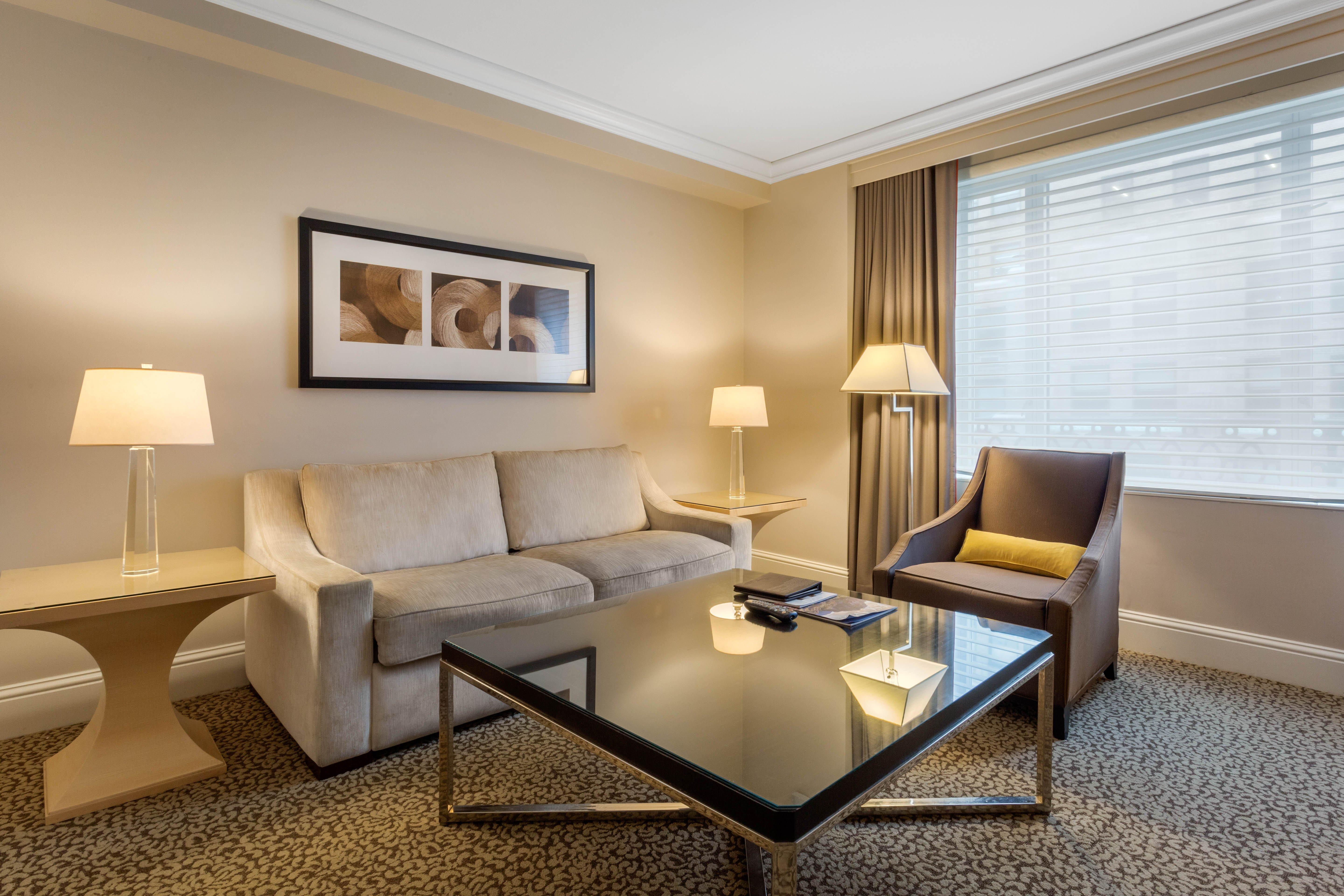 Omni Berkshire Place New York Exterior photo