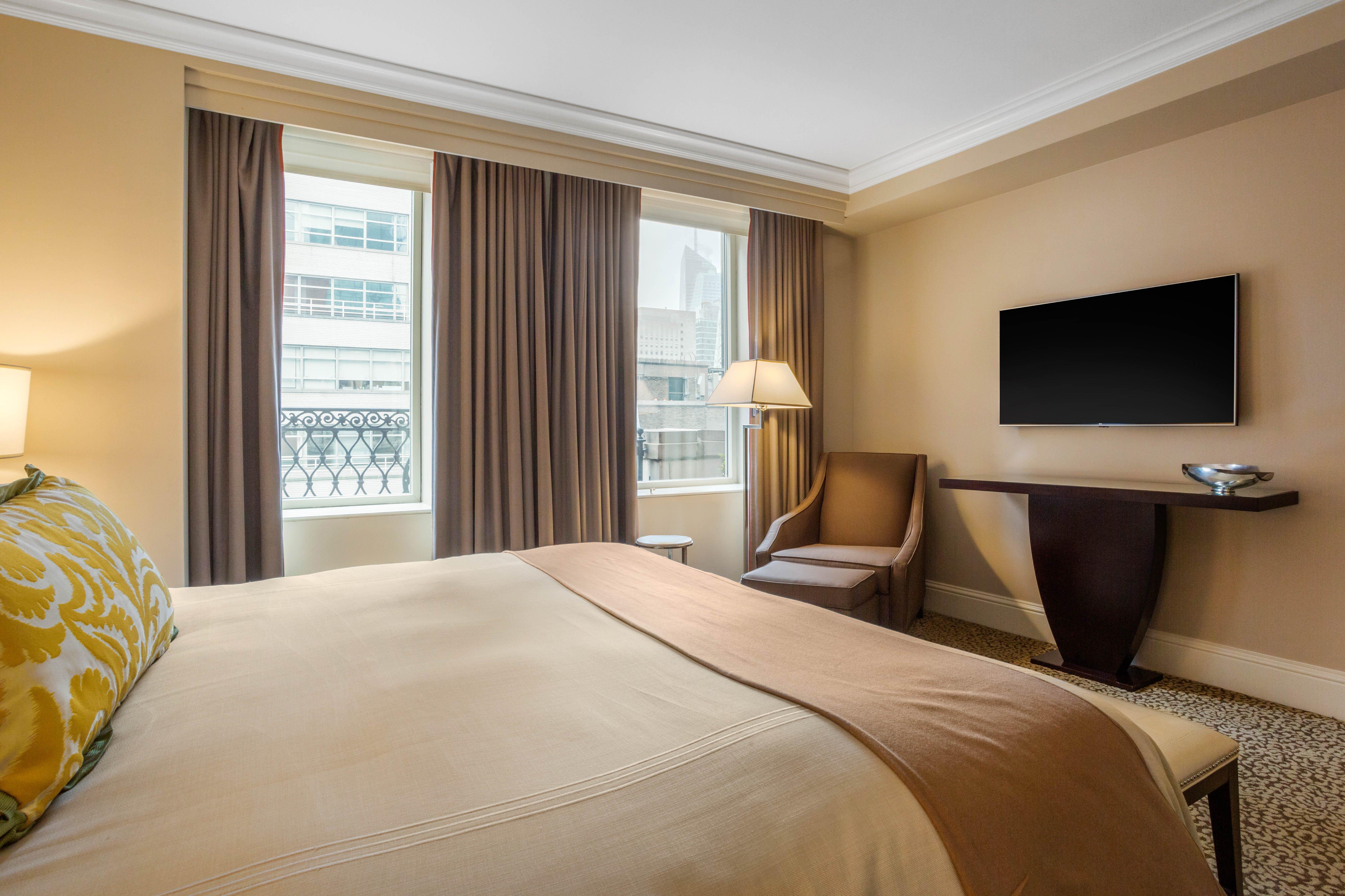 Omni Berkshire Place New York Exterior photo