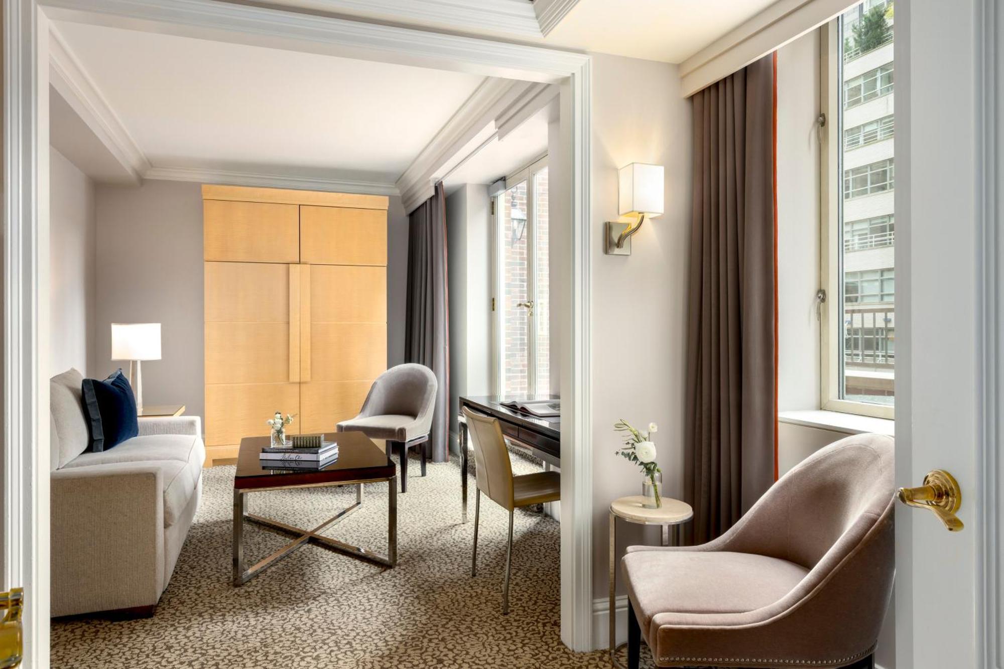 Omni Berkshire Place New York Exterior photo